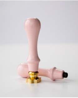 MANGO DE MADERA PARA SELLO DE LACRE COLOR ROSA ARTESANA...