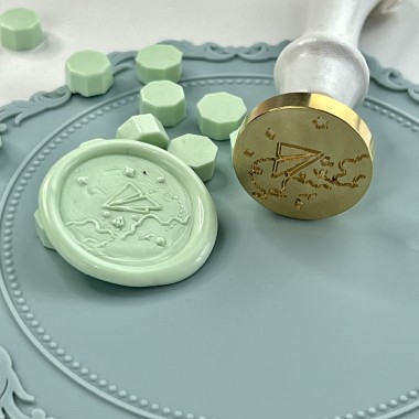 CABEZAL SELLO LACRE AVIONCITO DE PAPEL ARTESANA TALLER 2