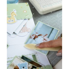 PLEGADERA DE HUESO ARTESANA TALLER